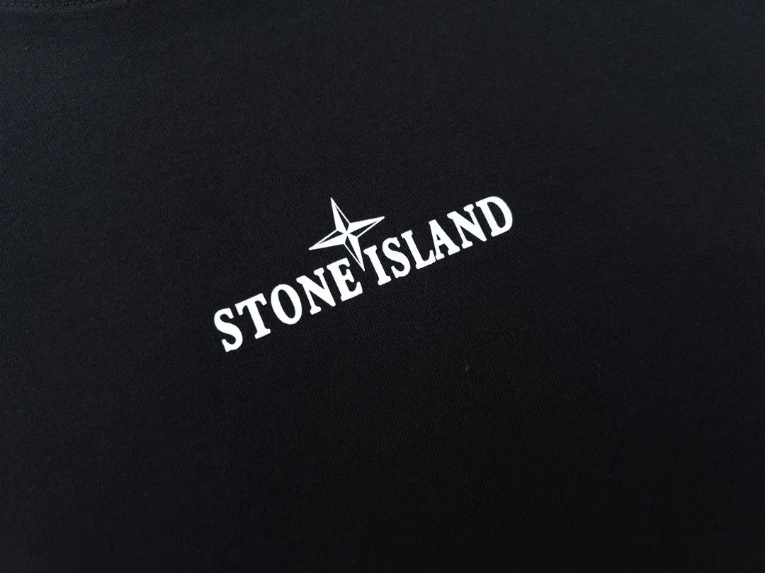 W655#P110💰 [Stone lsland/Stone Island summer new dark turbid compass printed pattern short-sleeved T-shirt] ⚠️[Original creation, high control of details] - Made of 260 grams of combed cotton, 32 count double yarn, soft and comfortable to the touch, sweat-absorbent and breathable. - Simple, basic and versatile style, original quality, the first choice for couples. - Made in a large factory, four needles and five threads on the shoulder, neatly routed, high quality workmanship. - Same style for men and women. Very versatile, one piece for everyone, details are clearly visible. Color: Black White Size: M L